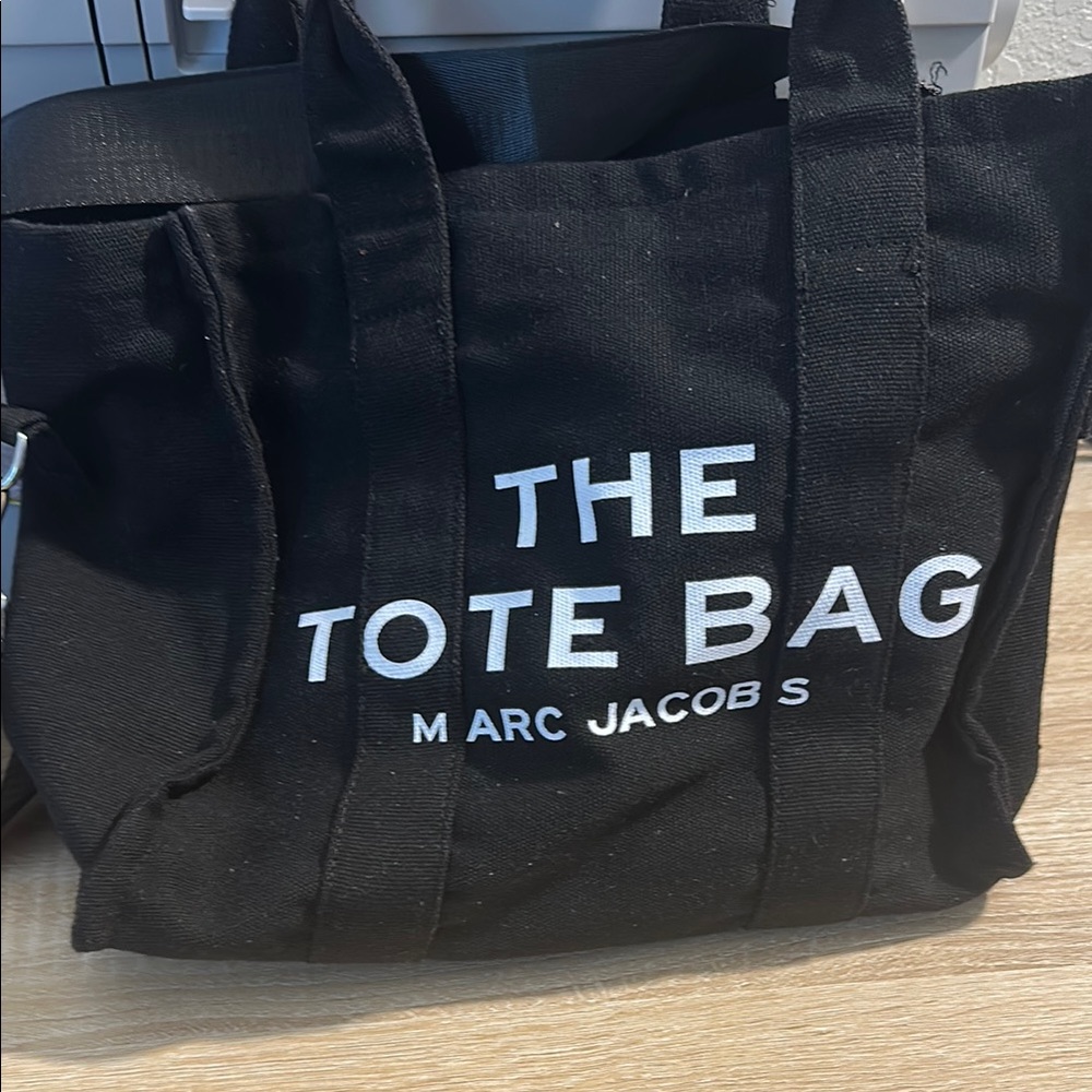 Marc Jacobs Black Tote Bag with Minimalist Design